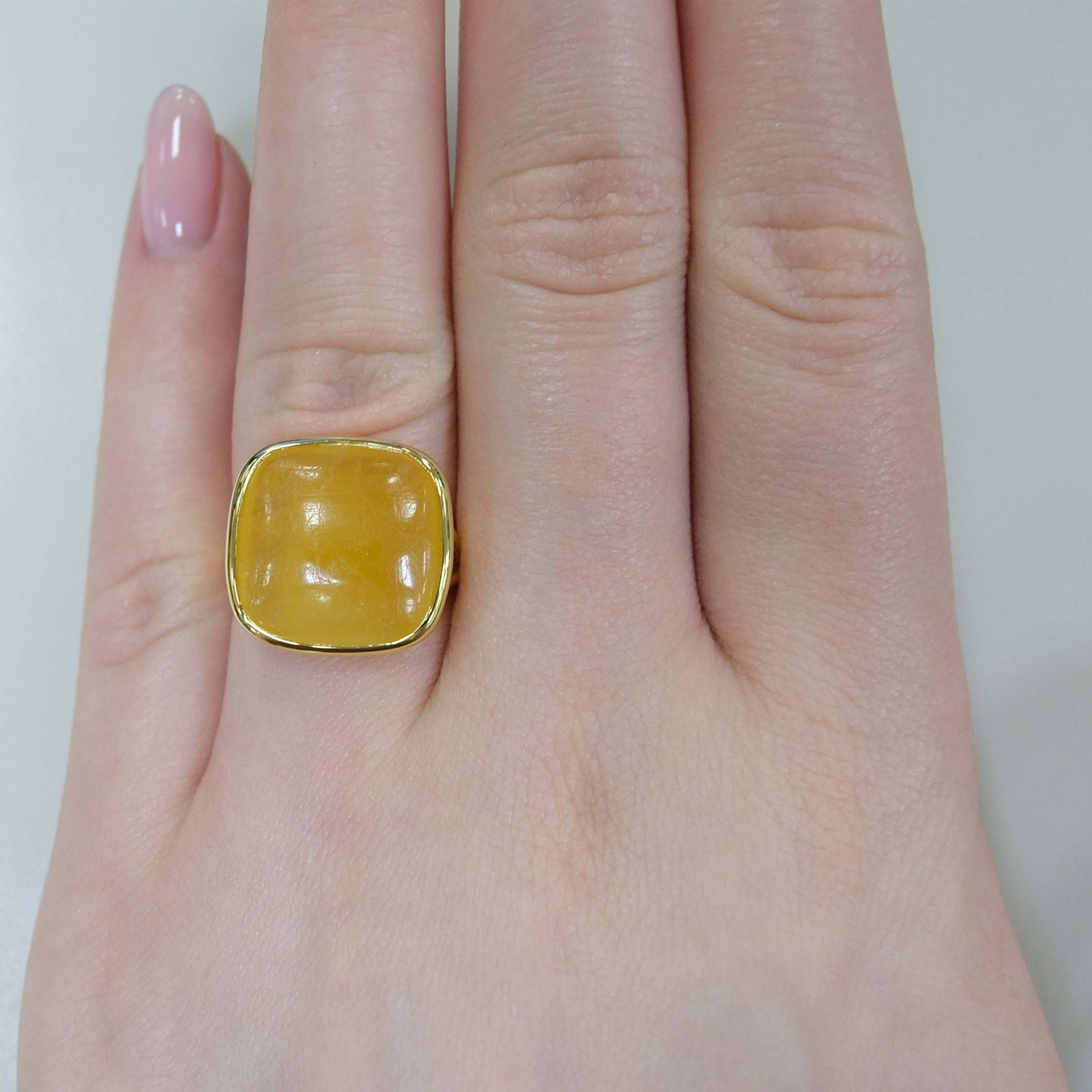 Серебряное кольцо с желтым бериллом